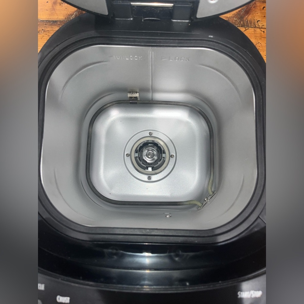 Hamilton Beach Black  Digital Programmable 12 Settings Bread Maker Machine. - Picture 10 of 14